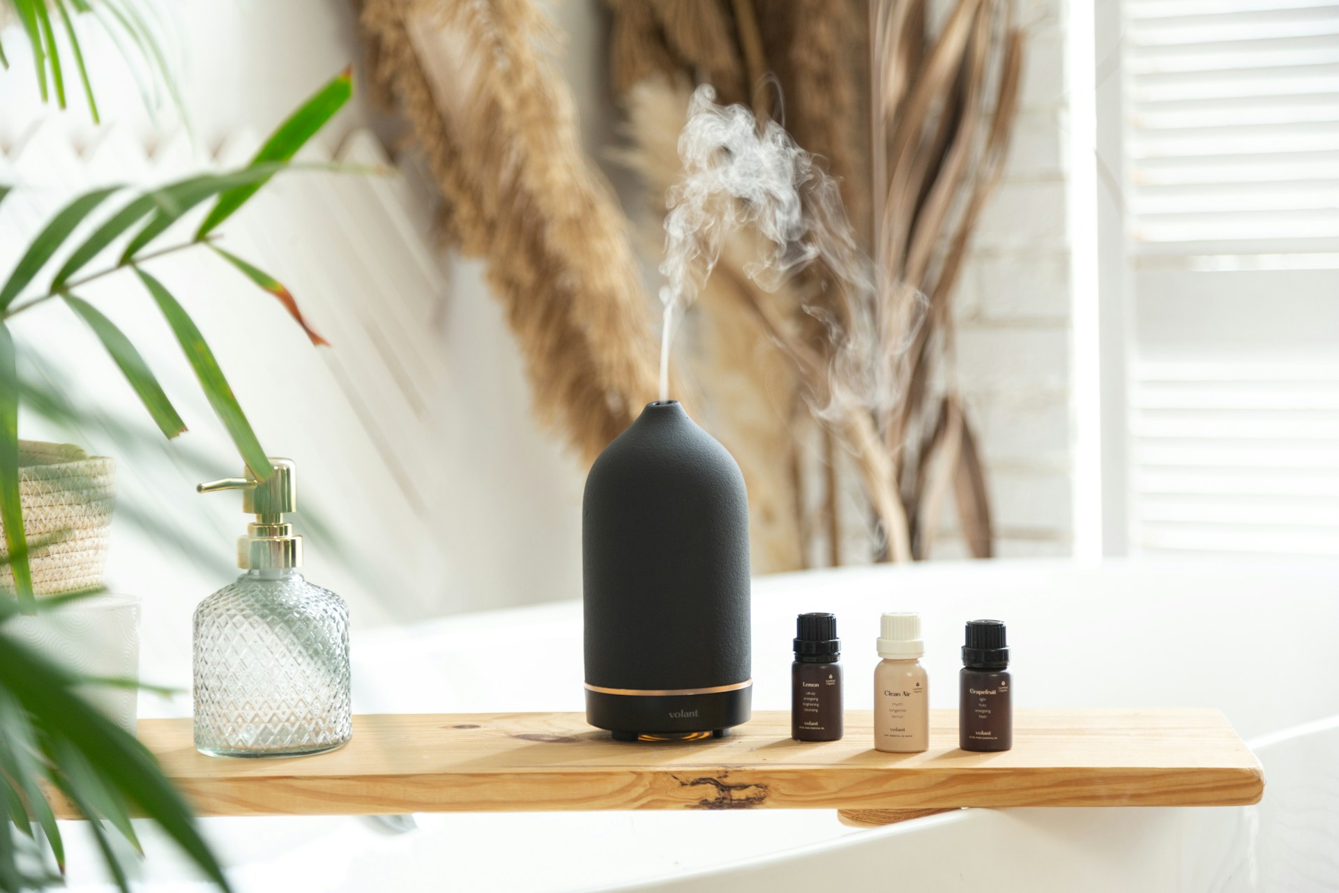 The Aromatherapy Effect: How Using Essential Oils Can Improve Your Spa Visit